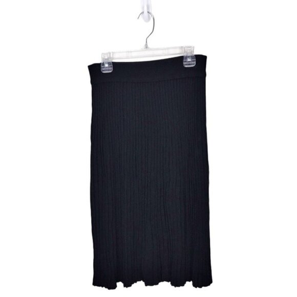 The Mogan Black Pleated Pull on Skirt - Picture 1 of 9